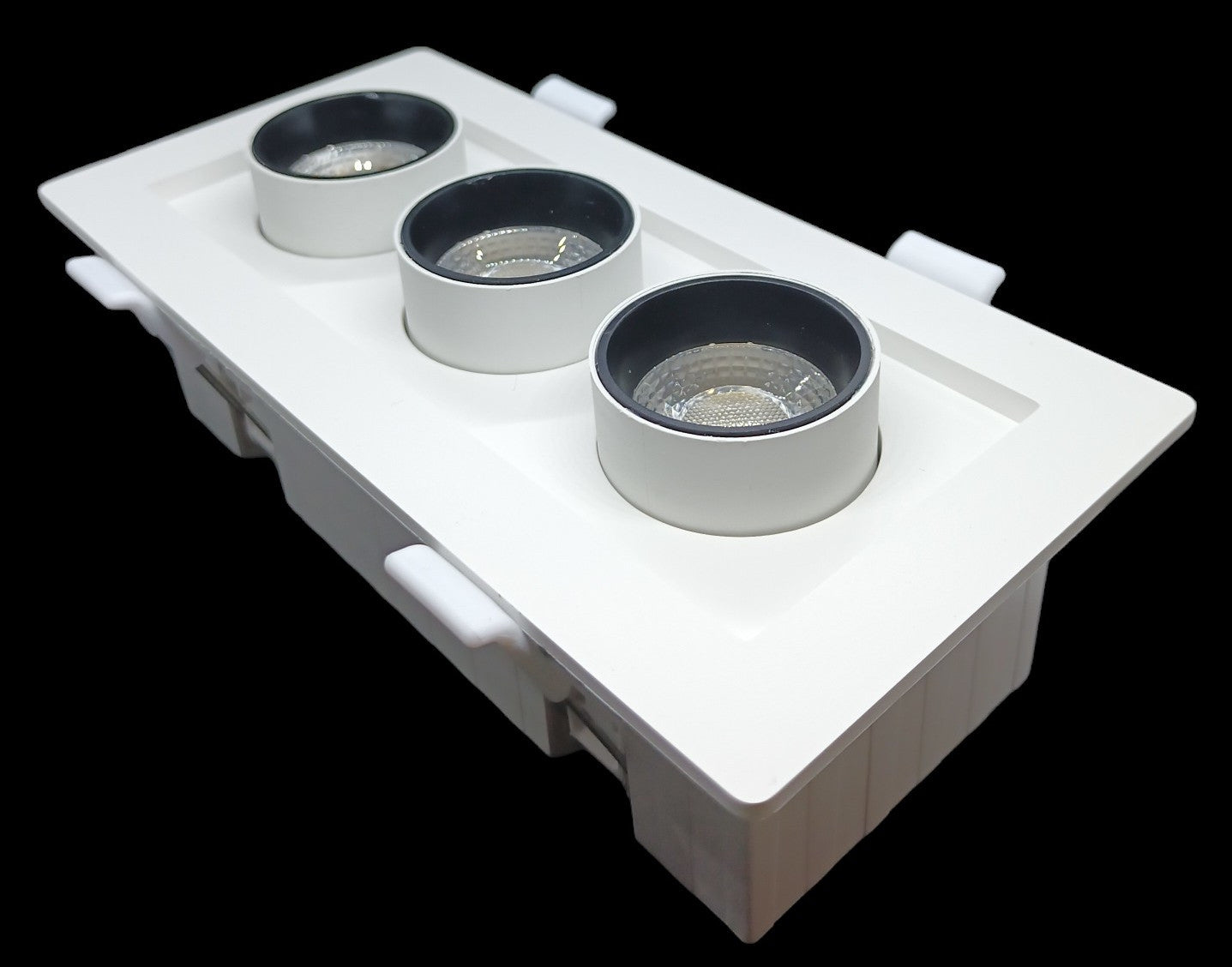 Ugradna izvlačna stropna LED svjetiljka 3x6W, 2700K-4000K-6500K image 0